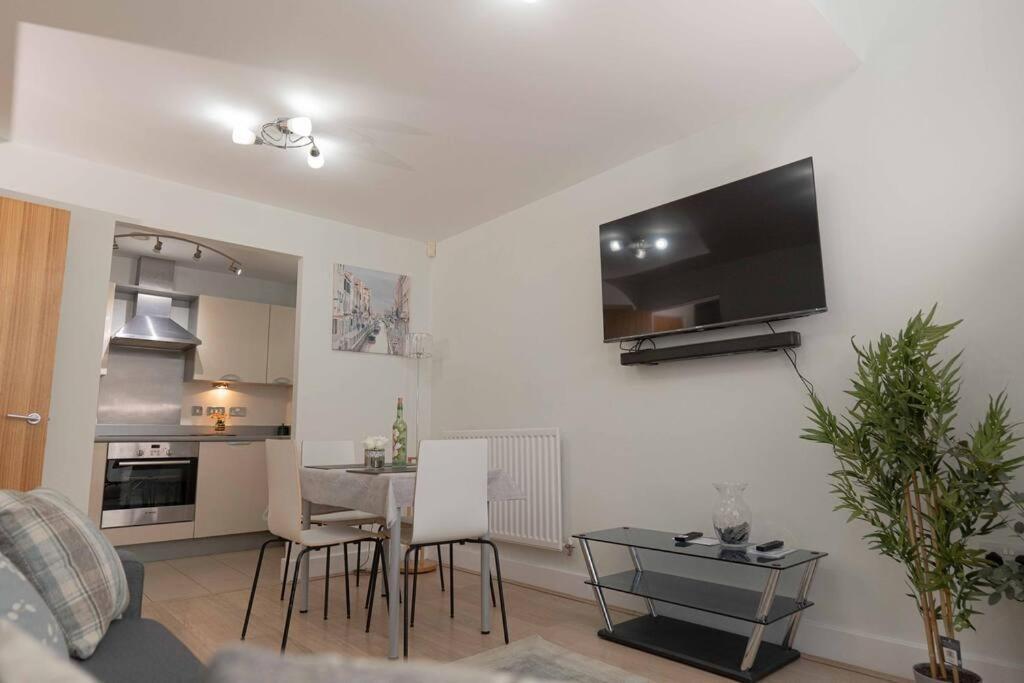 Beautiful 2 Bed In Central Birmingham: A Hidden Gem! Экстерьер фото