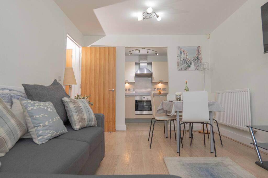 Beautiful 2 Bed In Central Birmingham: A Hidden Gem! Экстерьер фото